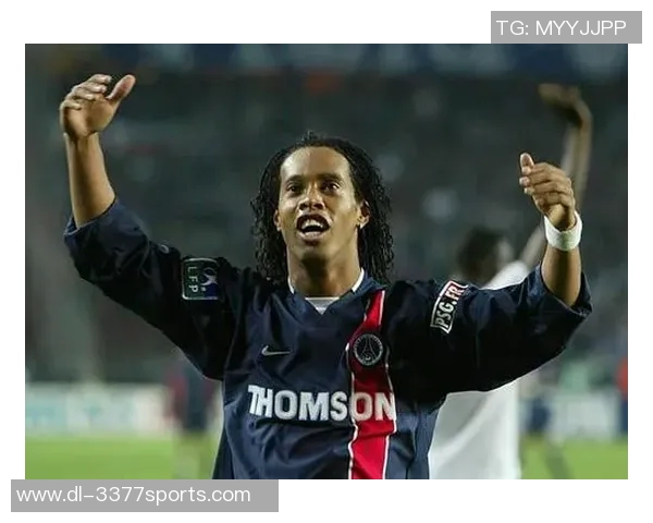 小罗在天下足球的精彩瞬间回顾与分析,带你重温足球传奇的辉煌时刻 小罗在天下足球的精彩瞬间回顾与分析,带你重温足球传奇的辉煌时刻